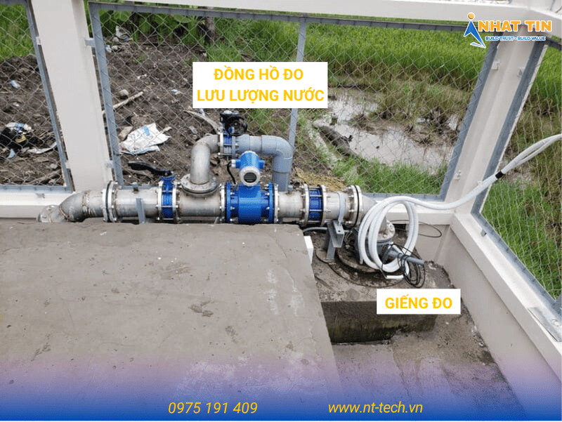 quan trắc mực nước ngầm trong hố khoan